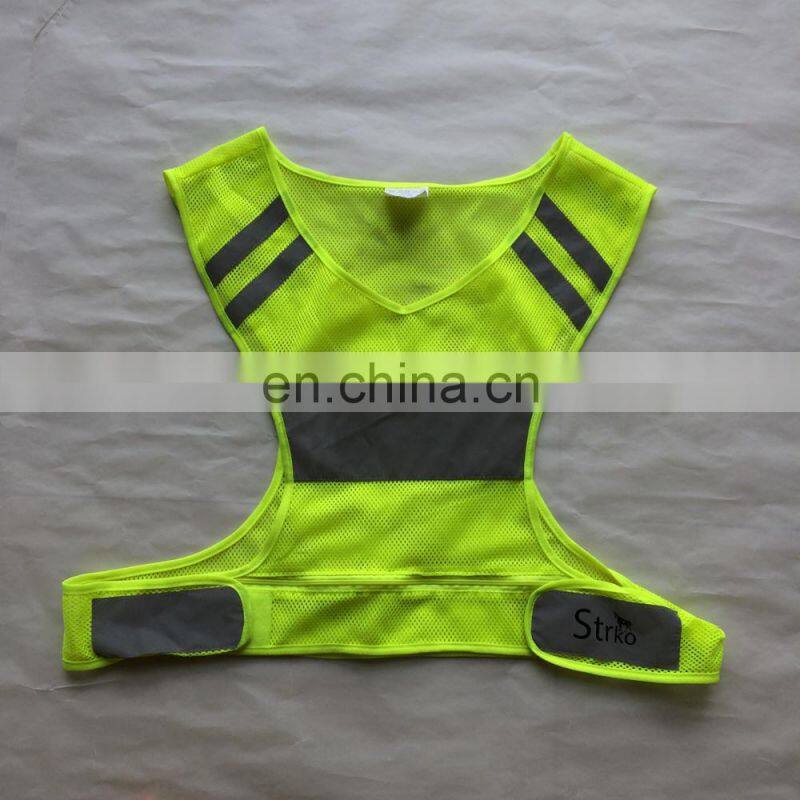 2017 wholesale night yellow mesh reflective running vest with pocket