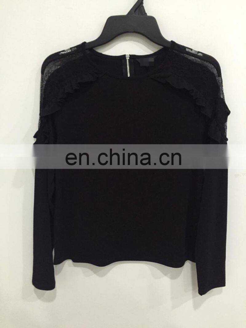 The shoulder lace stitching long-sleeved blouse