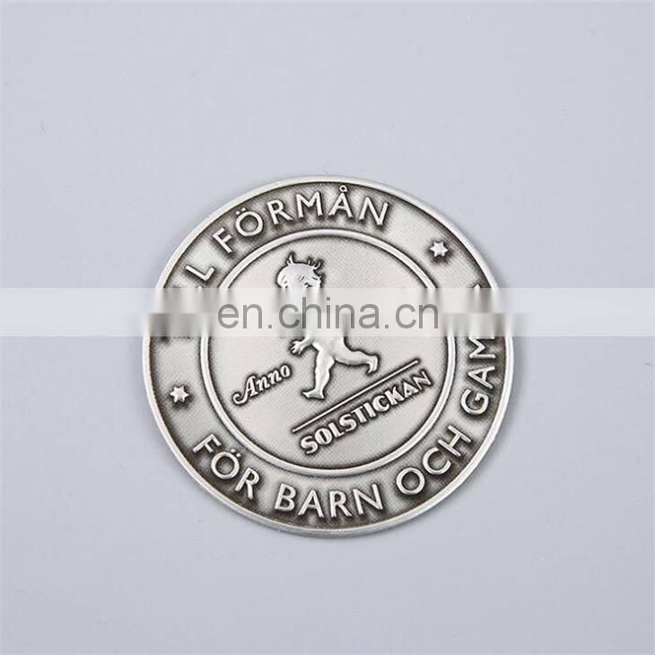 Top Quality No Minimum OEM Items Custom Embossed Vinatge Style Circle Shape Metal Wine Bottle Label