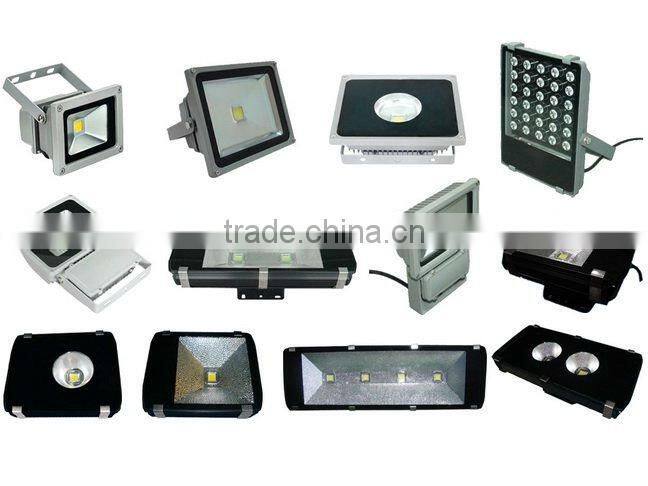 With UL DLC TUV GS Listed Factory 120lm/w Outdoor LED Flood Light 200W