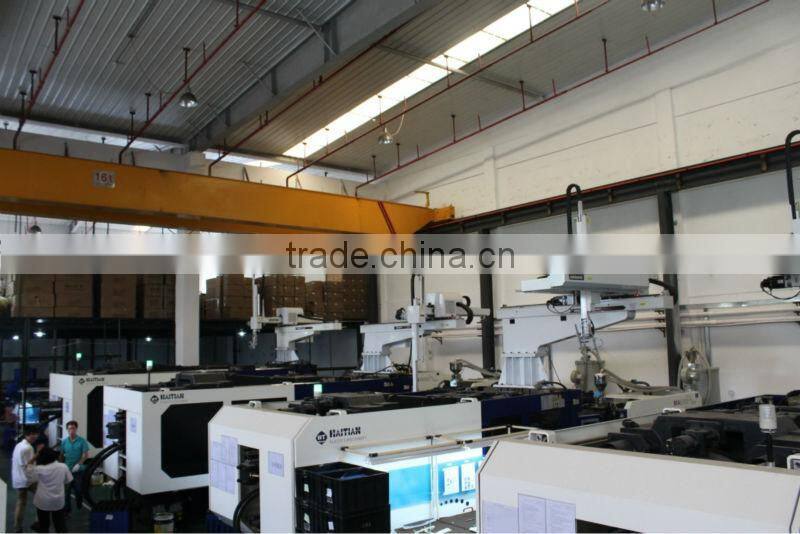 China Injection Machine Automatic Robot Sprue Picker