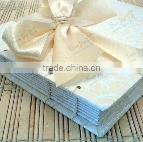 Single face ribbon design for invitation