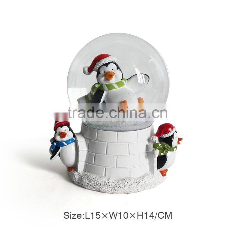 2016 cheap bulk polyresin snow globe for christmas gifts