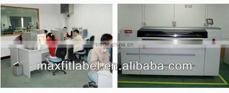 2016 High quality customized thick paper hang tags with gold foil logo