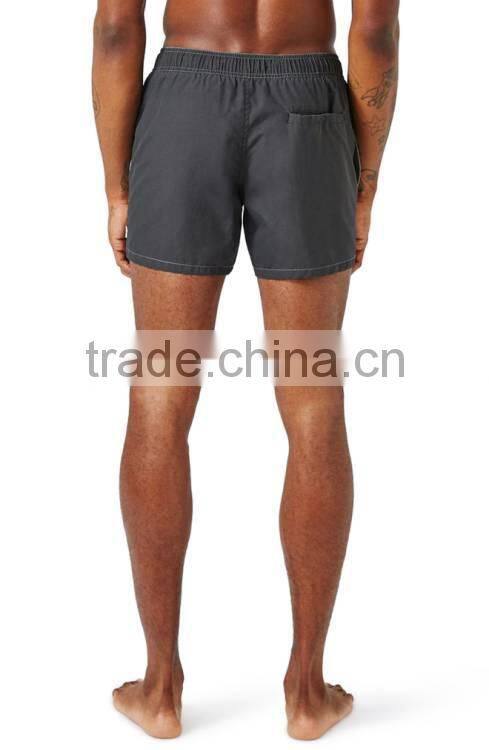 Fashion Spliced Colorblock Swim Trunks Skinny Fitness Swim Shorts 12 Inch Side Seam Length 22 inch Leg Opening Mens Board Shorts
