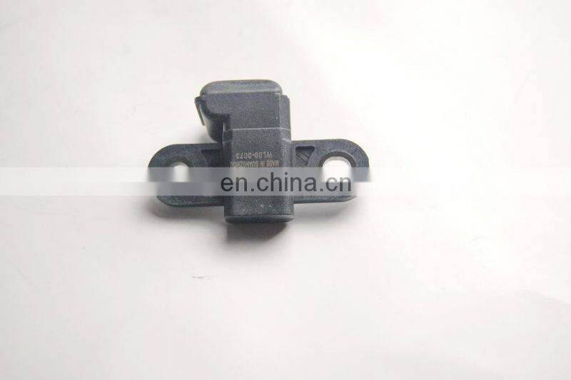 WEILI Auto engine crankshaft position sensor / camshaft sensor SMW251112 for BYD F6 2.4