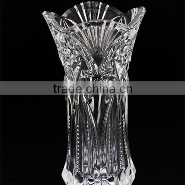 Different fancy patterns and different sizes transparent glass vase
