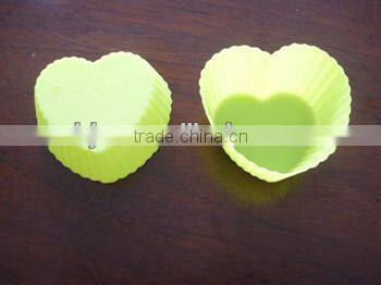 collapsible silicone cake mould