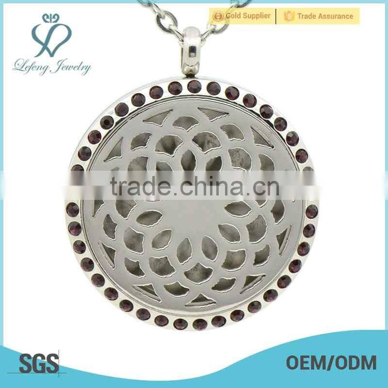 Top sale essential oil diffuser locket,flower shaped pendant necklaces,perfume locket wholesale