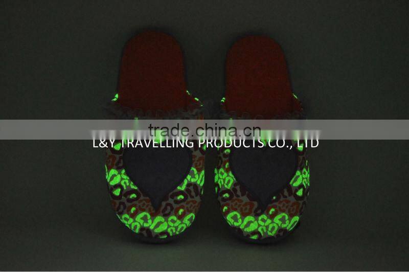 Light at night women indoor slippers,Light at night women bedroom slippers,light slippers