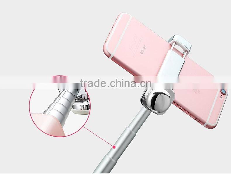 2016 New Wholesale mini automated selfie stick lip gloss selfie stick with cable for iphone and Android Smart phone