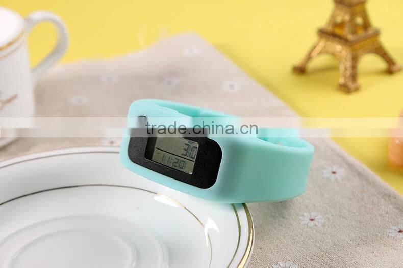 New arrival fashion style fitness tracker bracelet wrist watch pedometer