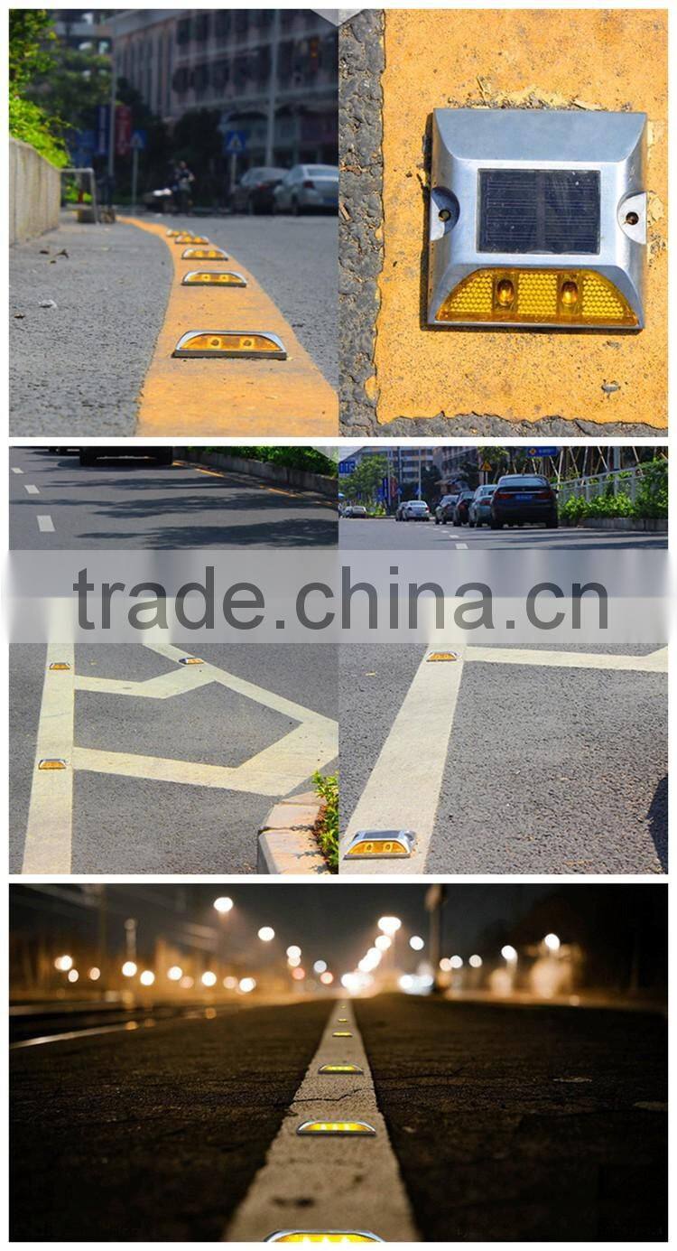 Green Energy Power red 4led road side reflective road stud