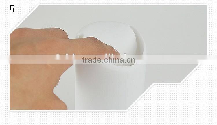 Newest universal use auto accessory car garbage bin with soft silicon