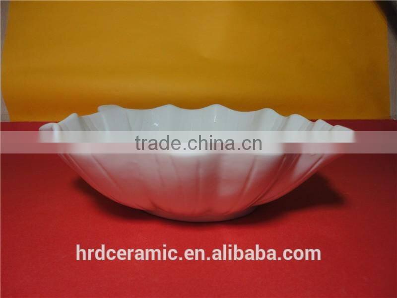 High quality star hotel white ceramic large sized leaf shaped fruit dish