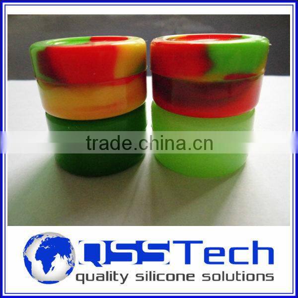 High quality 7ml customized small 3 pieces acrylic storage jar set/ oil dab wax container/ silicone wax and oil container