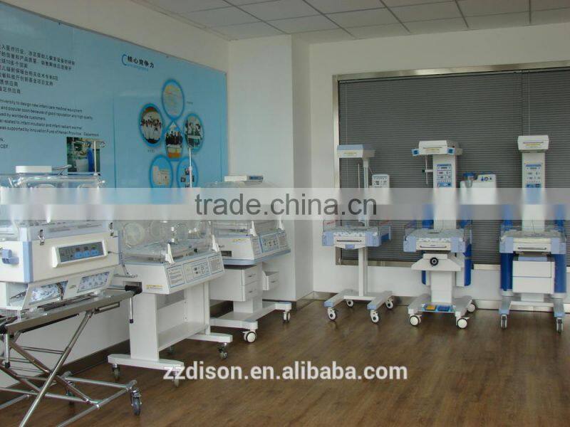 Hot in NICU-Dison Baby incubator