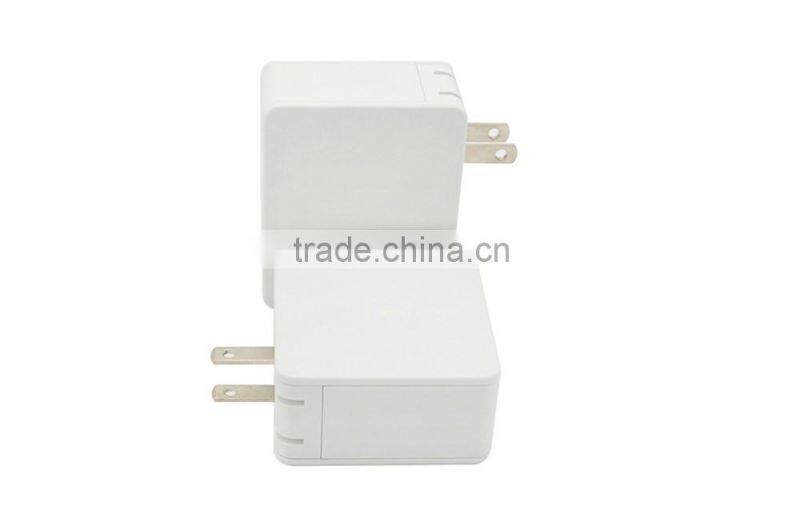 European Plug 4-PORT USB Charger Phone Charger