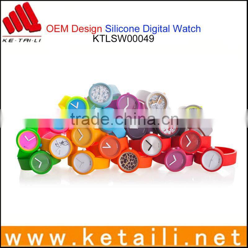 China Unique Design Cheap Silicone Wrist Watch Factory Supply Manufacturer