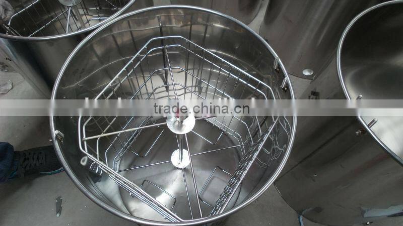 HONEY EXTRACTOR