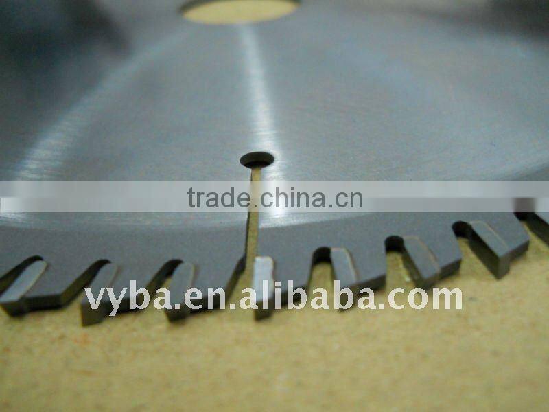 high quality low price steel body in 75Crl, 65Mn, carbide tip in CERATIZIT, TAIWAN-CB BRAND TCT SAW BLADE FOR WOOD CUTTING