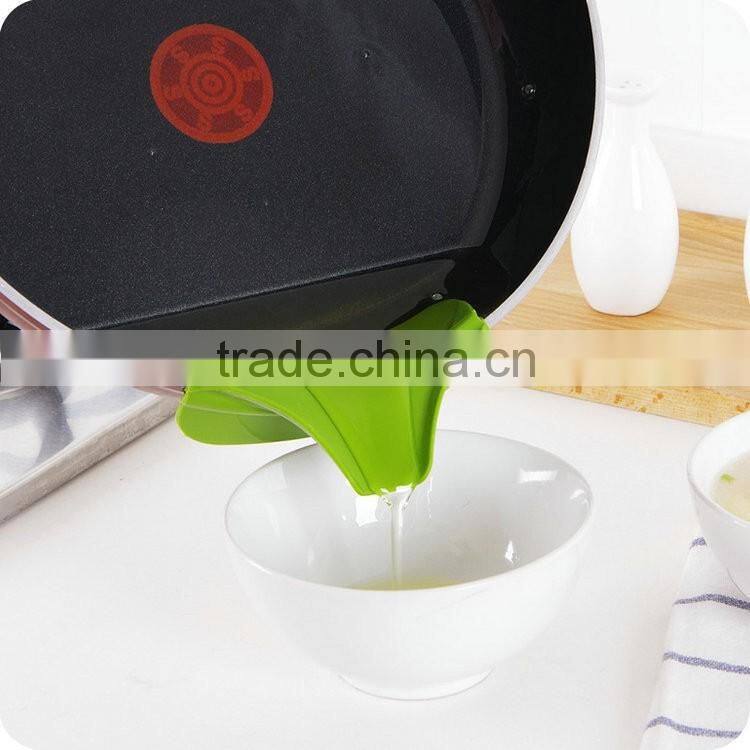 New design Anti Leakage Kitchen Pot Round Deflector Edge Liquid Silicone Deflector
