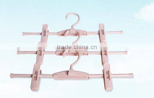 Wholesale Stock Small Order Rotatable With Clip Plastic Clothes Hanger