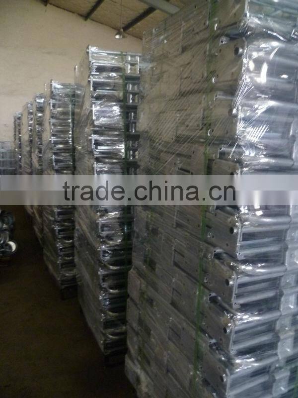 roll cage pallet with 2 doors