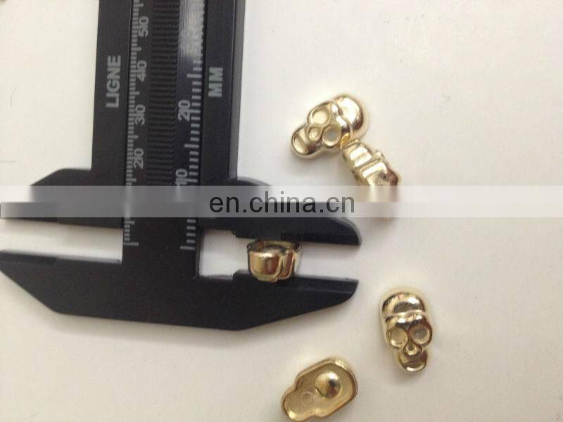 hot sell punk ccb skull studs glue on clothing bags garment accessories