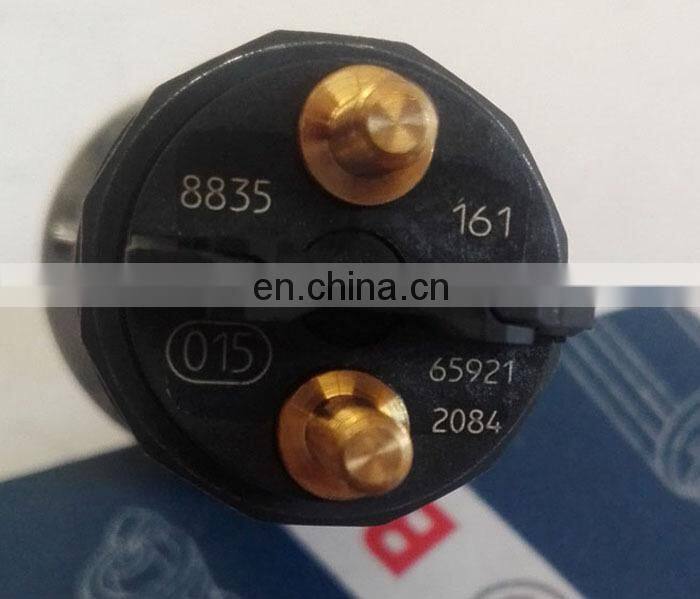 Dongfeng ISDE engine fuel injector 4988835 / 0445120161
