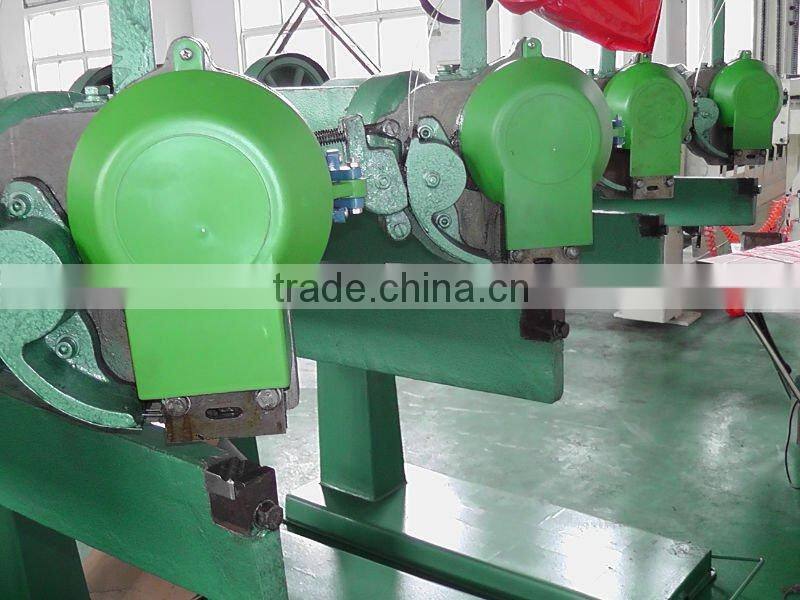 Automatic Corrugated paperboard Carton box stitcher machine