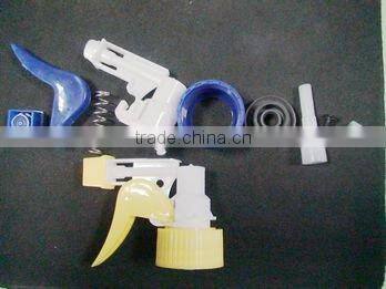 automatic plastic assembly machine