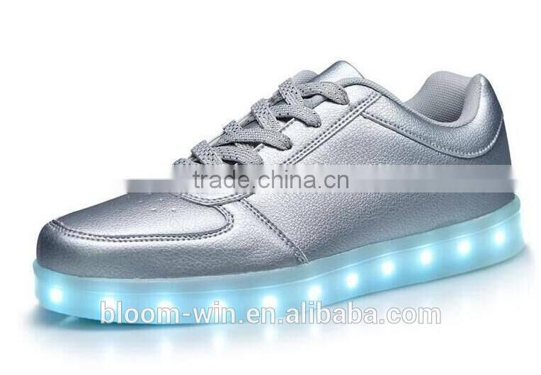 2016 fashion most popular LED Light Shoes sport attractive LED Light Up Shoes