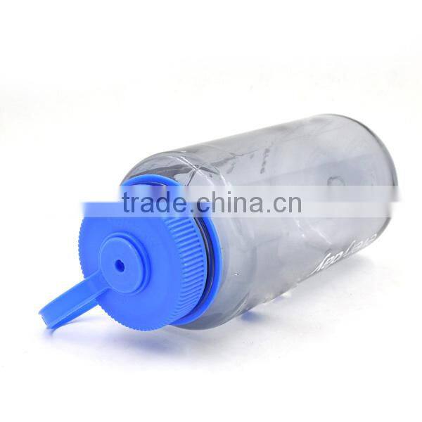 700ML BPA free Plastic Clear Drink Bottle with Flat Lid