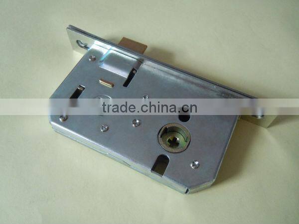Flat metal lock body