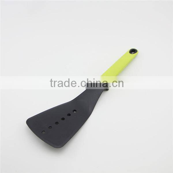 Durable and practical nylon utensils kitchenware set