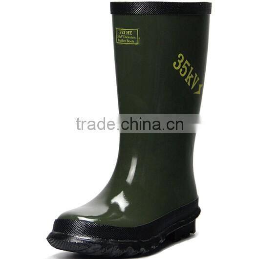 Insulated safety rubber boots for live work