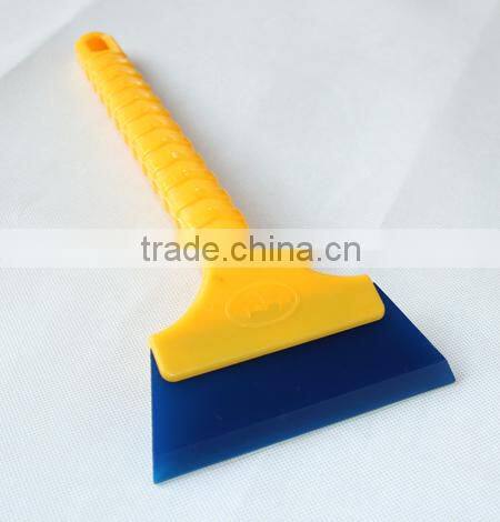 ice scraper to remove ice and snow