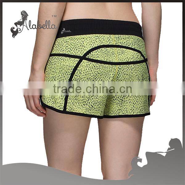 Tracker sports shorts with four-way stretch