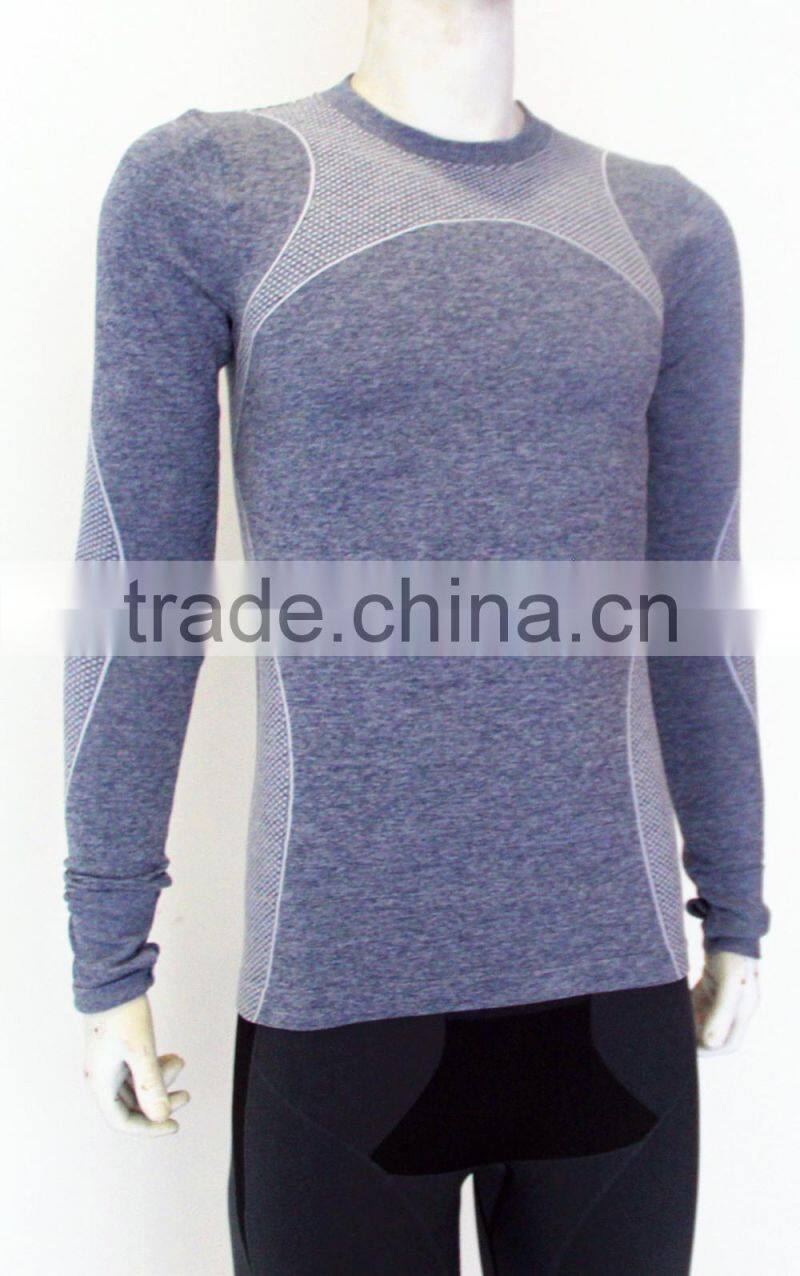 Seamless comfortable cycling jersey for men