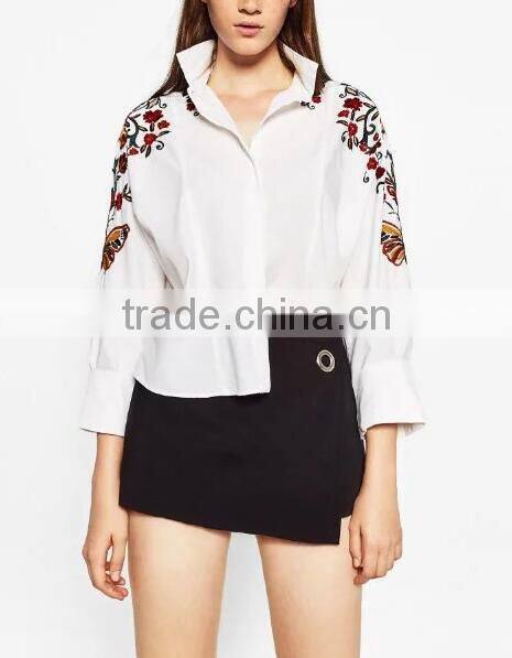 Runwaylover EY2383B Women New Fashion 2017 Loose Embroidery Blouse