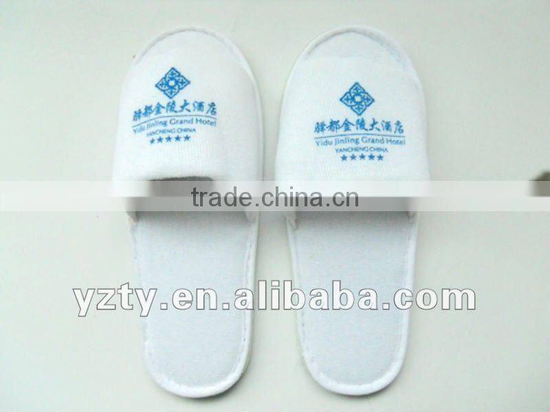 high quality hotel indoor slippers with logo