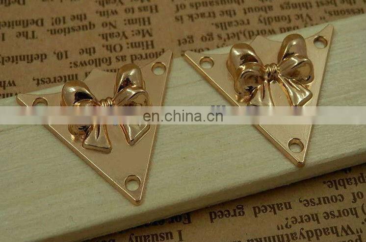 hot sell fashion hardware garment accessories sew on collar corner