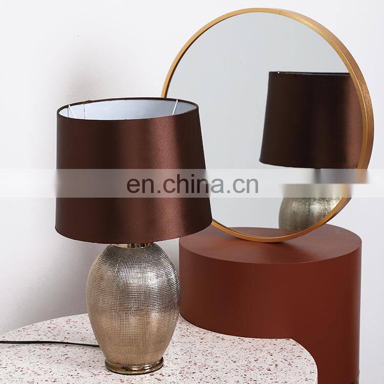 Vintage design home decor modern bedside embossed surface gold ceramic light for reading