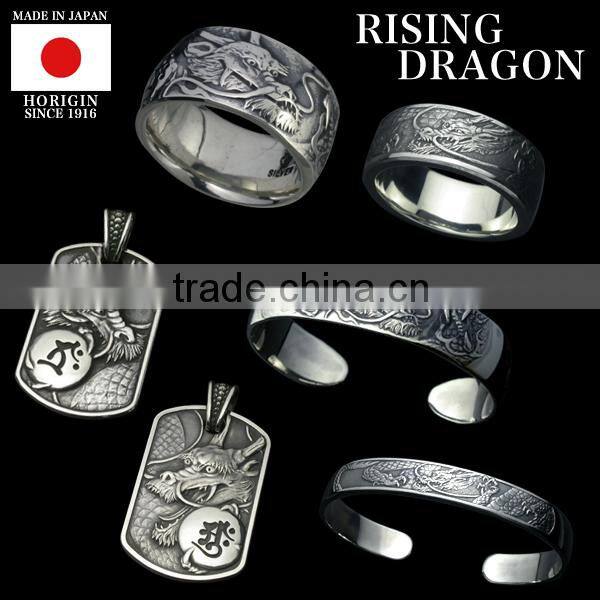 Luxury and Premium Gold and Silver self rescue bracelet made in japan for Fashionable , Other Bracelets also available