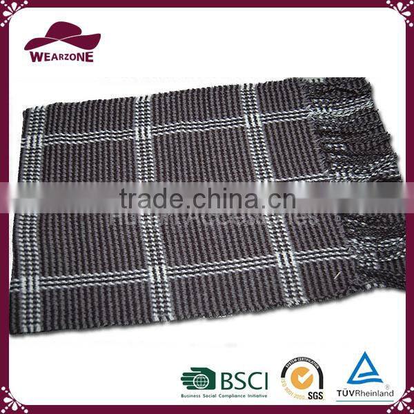 Fashionable Cashmere Scarf In Winter