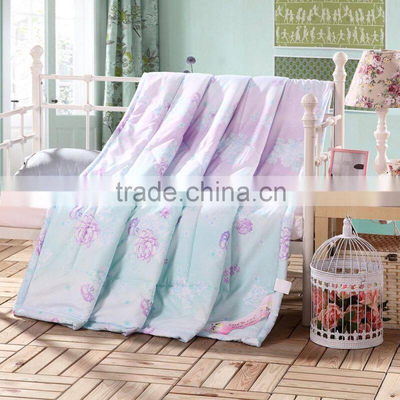 Luxury reactive printed branded print quilt ,hand made super soft natural silk quilt for hotel wholesale