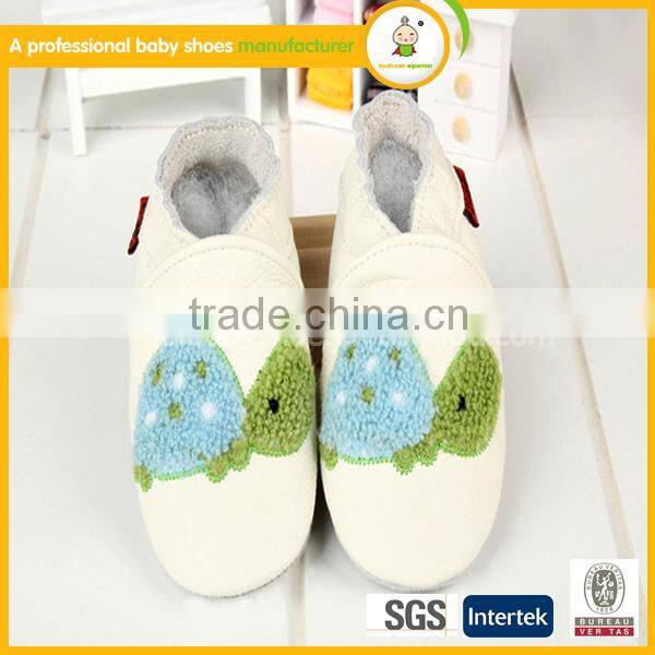 2015 Popular PU wholesale cheap leather moccasin baby shoe