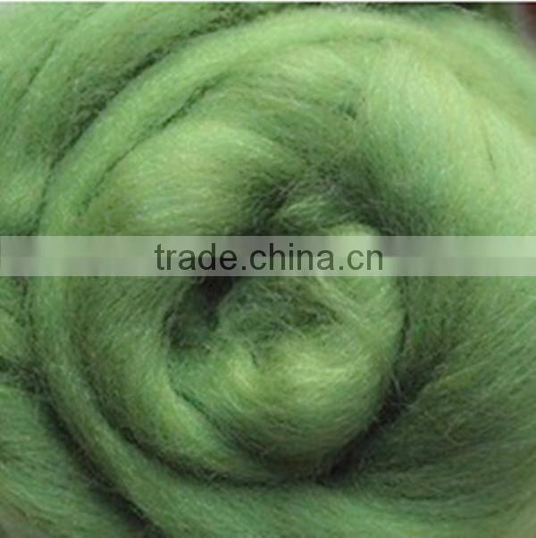 Dyed Australia wool top for weaving