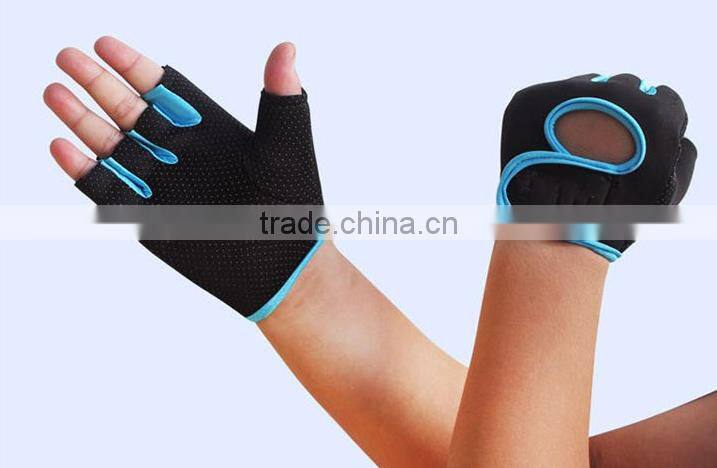 Wholesale Sports Gloves Fitness Exercise Training Gym Gloves Multifunction Wrist Exercise Gloves For Men And Women